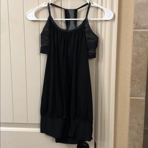 Lululemon tank with built in bra